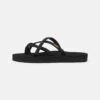 Teva Olowahu - T-Bar Sandals - Black